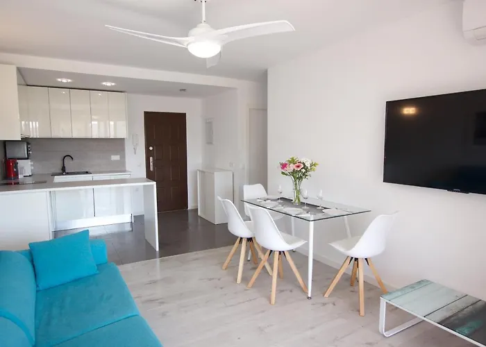 El Palmeral,sea View,pool- Seasonal *